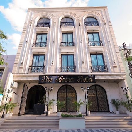 The Meera Hotel 우자인 외부 사진